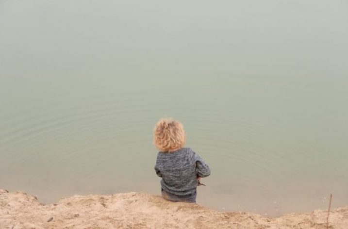 O krajine prílivu a odlivu alebo Ako hrádze škodia slzám